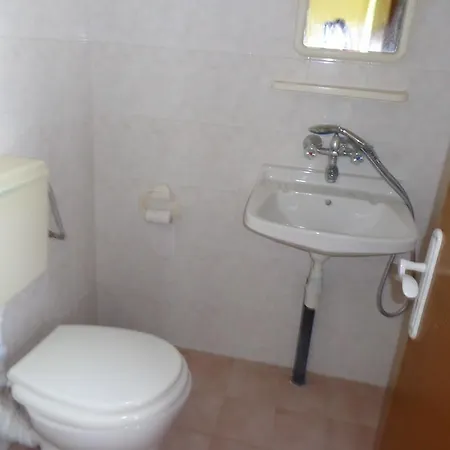 Jus Vendégház